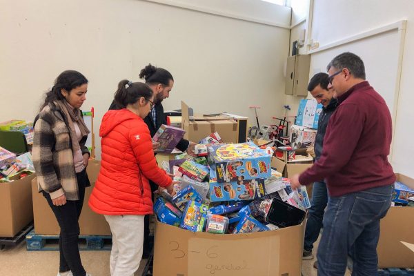 Ubintia celebra un Nadal solidari col·laborant amb la Creu Roja