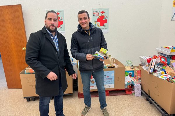 Ubintia celebra un Nadal solidari col·laborant amb la Creu Roja